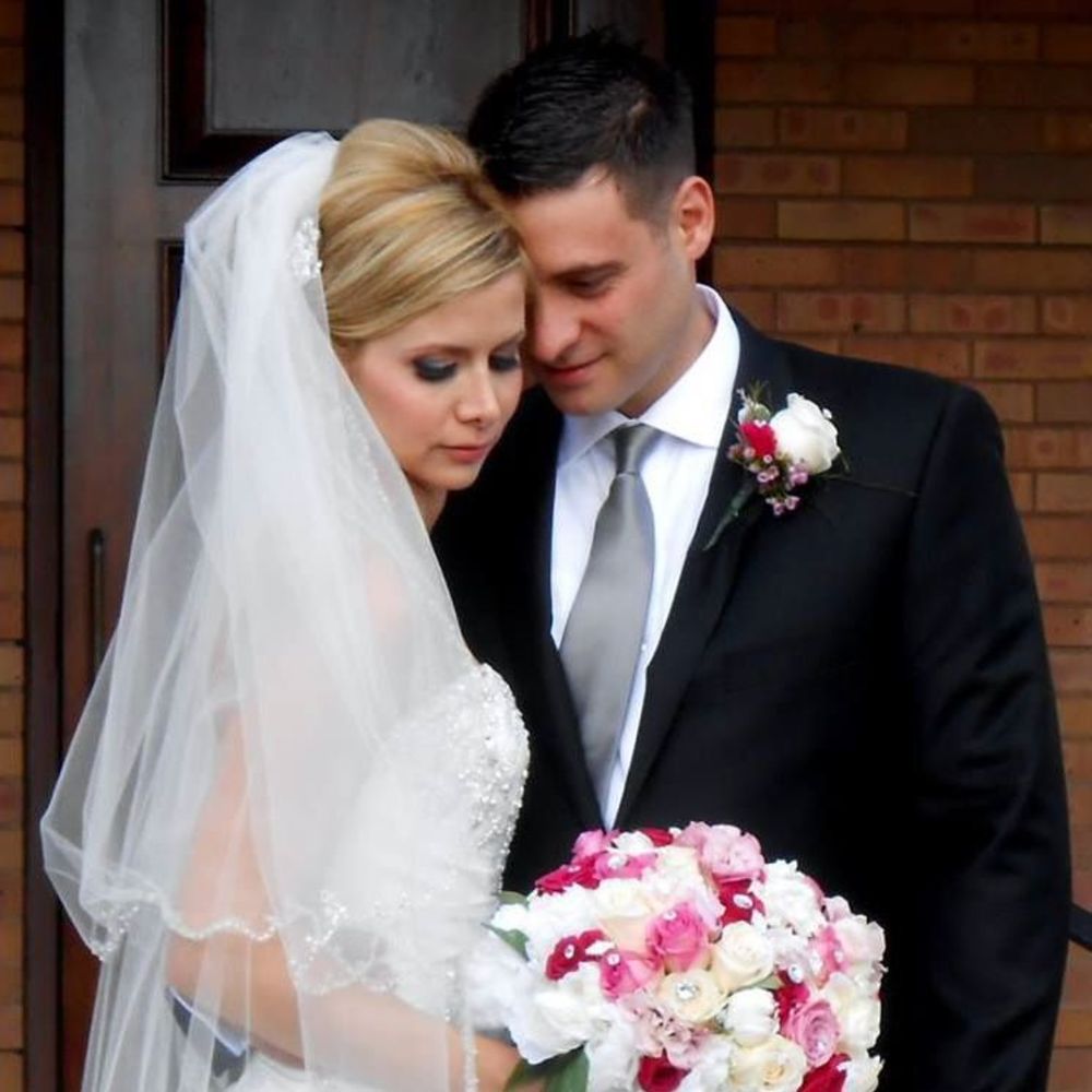 Meet your Posher, Elaine